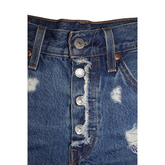 Levi's 501 Premium Light Wash Distressed Shorts – Size 26 - Picture 2 of 8